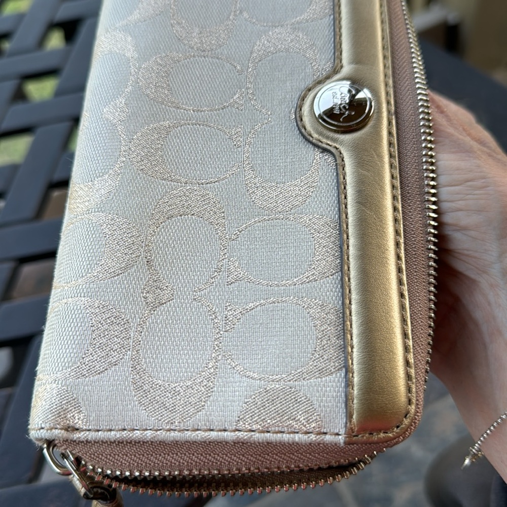 Coach wallet - Picture 9 of 10